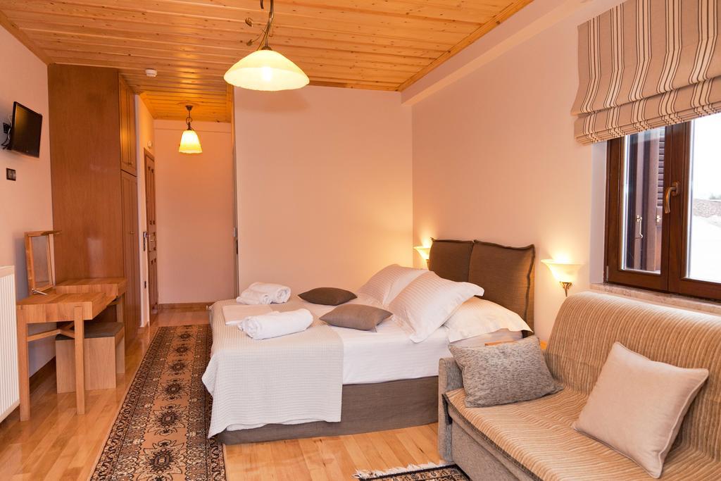Elova Hotel Zátouna Екстериор снимка